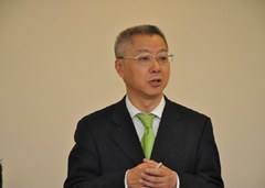 20120405143905573159