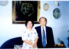 1999年司徒眉生與梅加瓦蒂總統合影.