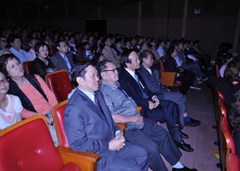 觀看<驚天動地>電影