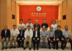 訪總后合影